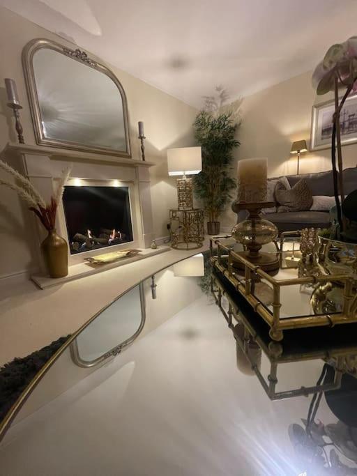 Home In Wirral - Peaceful Contemporary Gem. Dış mekan fotoğraf